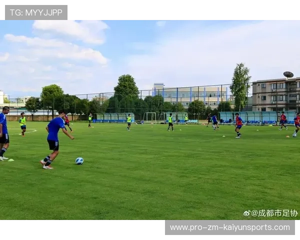 足球联赛在青训扶持中设立跨地区训练交流与友谊赛，足球联赛实施方案