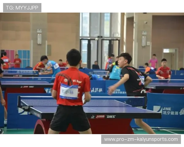 乒乓球学院引导学生参加国际训练营，乒乓球训练学校